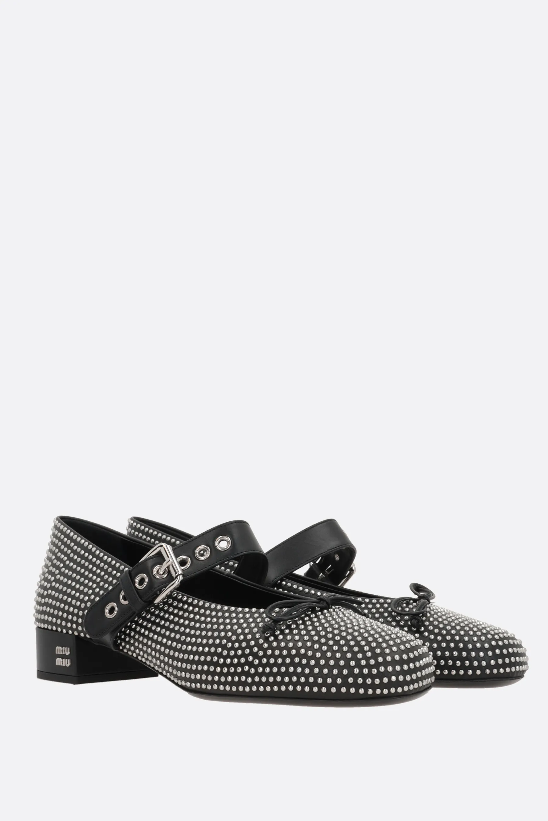  MIU MIU ballerina in pelle borchiata 
